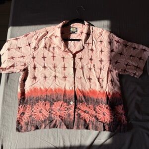 Tommy Bahamas 100% Silk Button Down